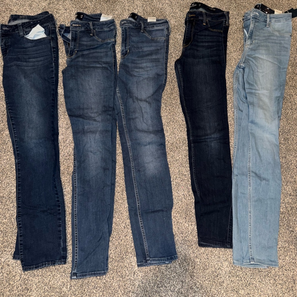 4 pairs Hollister Women's Jeans Jeggings - Dark and Light Blue